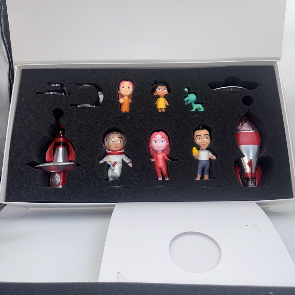 BLUSH - Limited Edition 17-Piece Figurine Set - Thinkway Toys - Lasseter - Apple